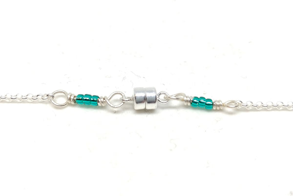 Clasp detail.