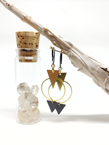 68mm Double Triangle hoops in black oxidized and raw brass.